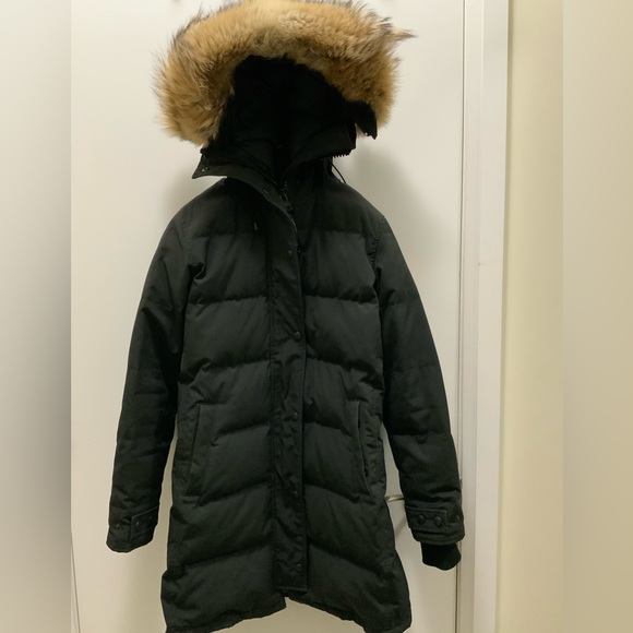 Women’s Canada Goose Black Parka - Picture 4 of 4